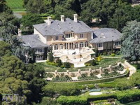 یکی از خانه‌های اپرا وینفری مجری مشهور آمریکایی 83 میلیون دلار می ارزد