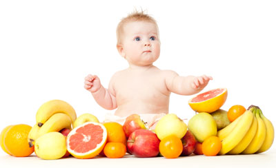 از چه زمانی به بچه‌ها میوه بدهیم؟